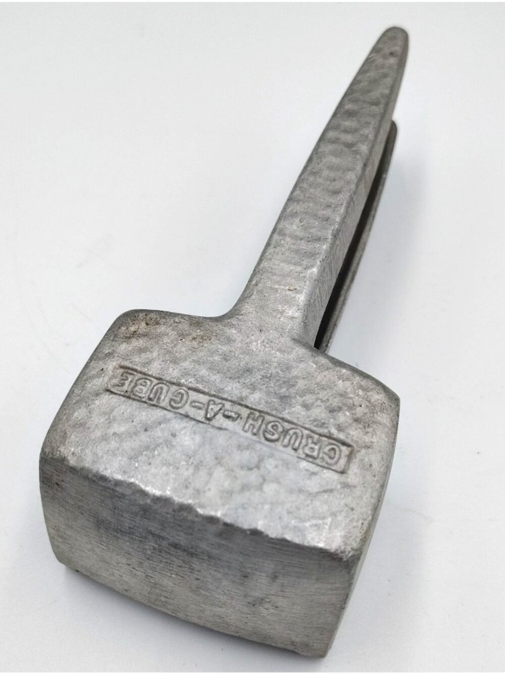 Vintage Crush-A-Cube Ice Cube Crusher Cast Metal Bar Cocktail Tool USA - Picture 4 of 14